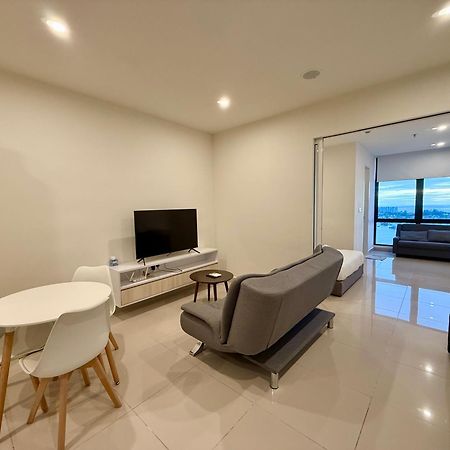 The Shore Executive Suites By Ys Luxury Kota Kinabalu Esterno foto