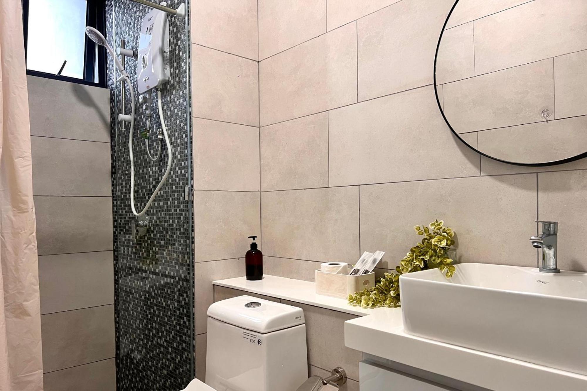 The Shore Executive Suites By Ys Luxury Kota Kinabalu Esterno foto