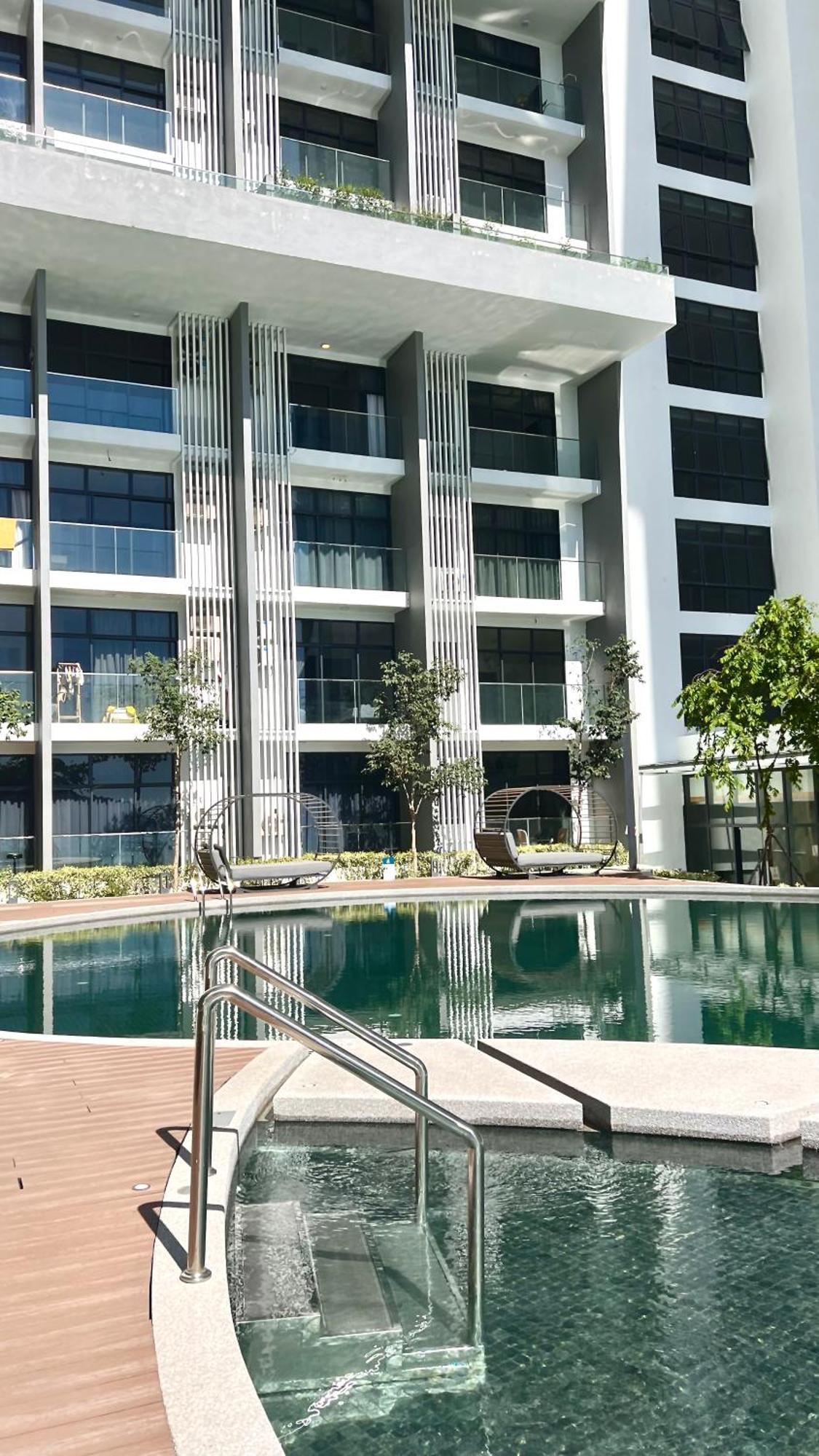The Shore Executive Suites By Ys Luxury Kota Kinabalu Esterno foto