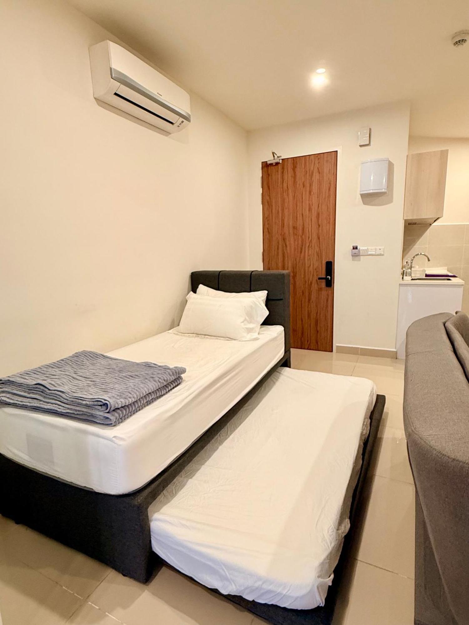 The Shore Executive Suites By Ys Luxury Kota Kinabalu Esterno foto