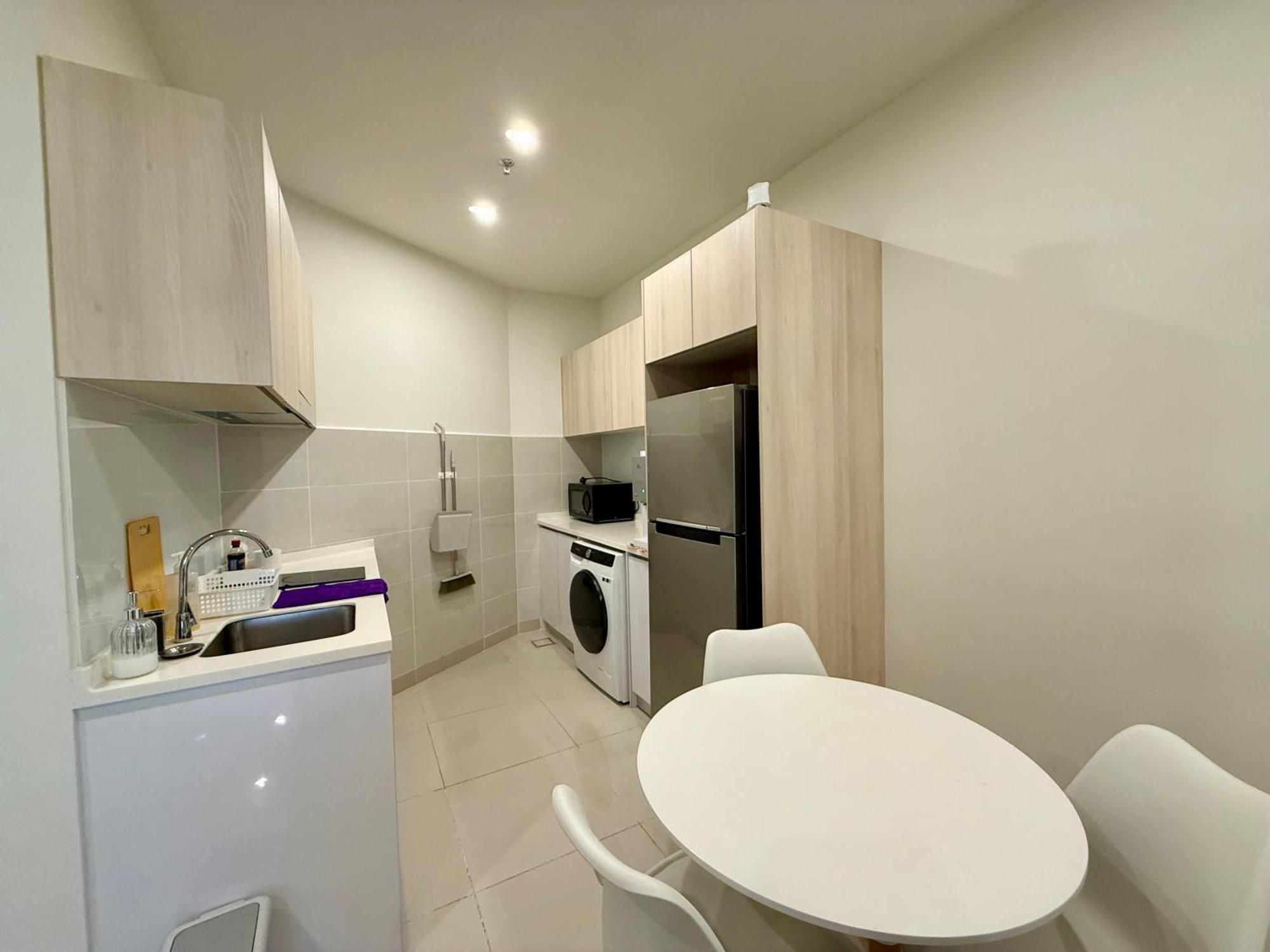 The Shore Executive Suites By Ys Luxury Kota Kinabalu Esterno foto