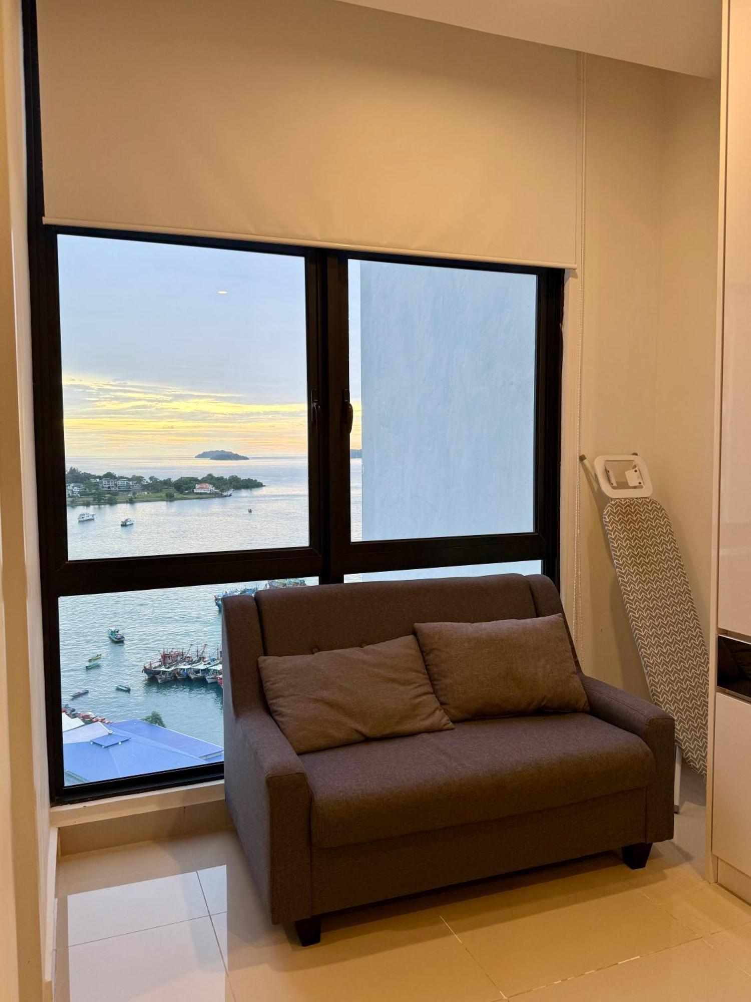 The Shore Executive Suites By Ys Luxury Kota Kinabalu Esterno foto