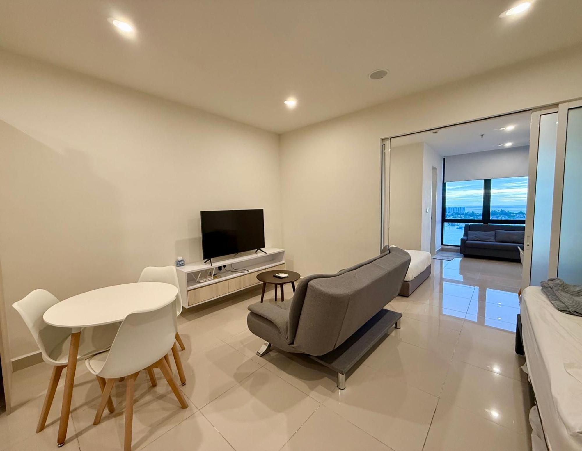 The Shore Executive Suites By Ys Luxury Kota Kinabalu Esterno foto