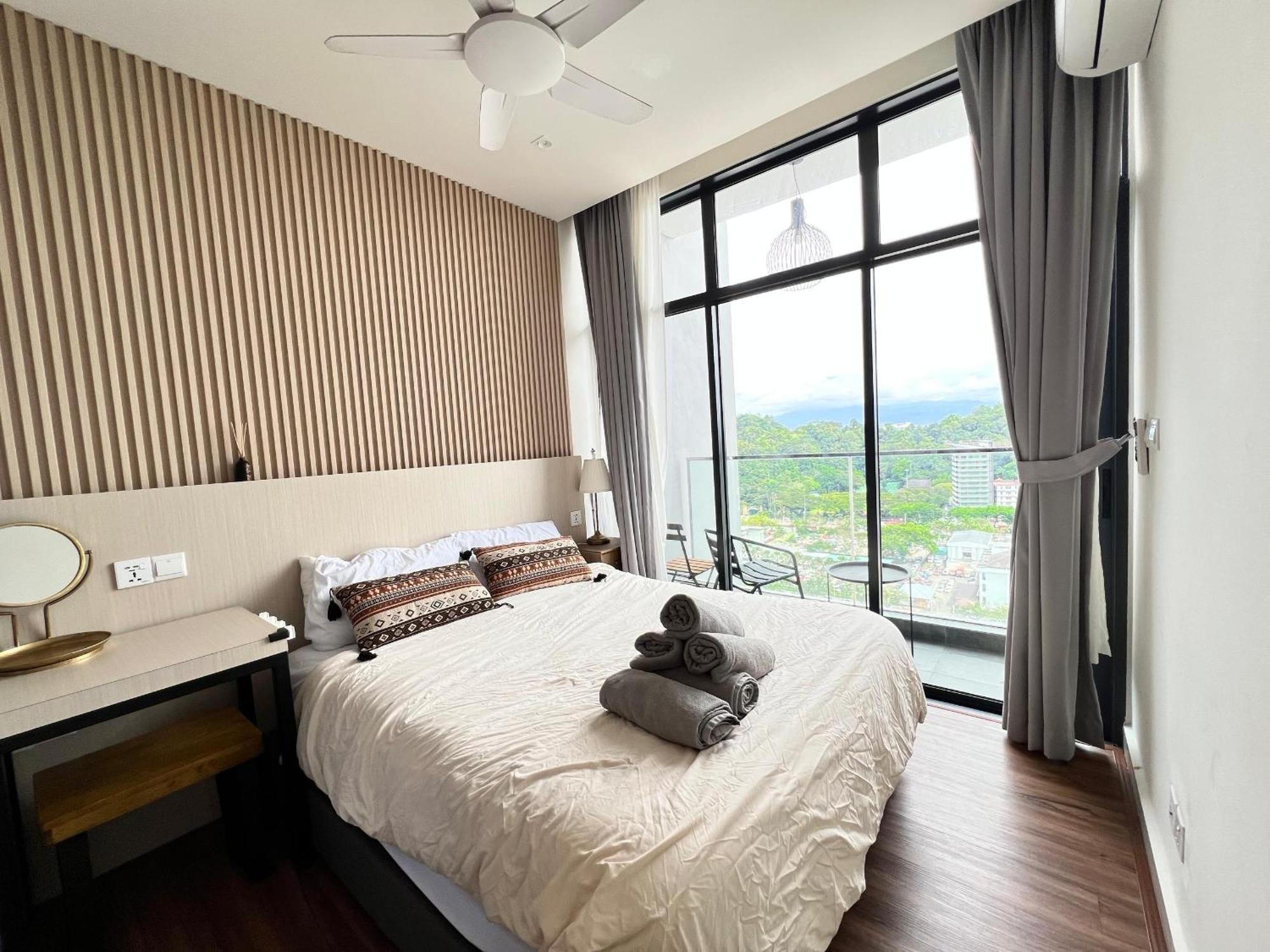 The Shore Executive Suites By Ys Luxury Kota Kinabalu Esterno foto