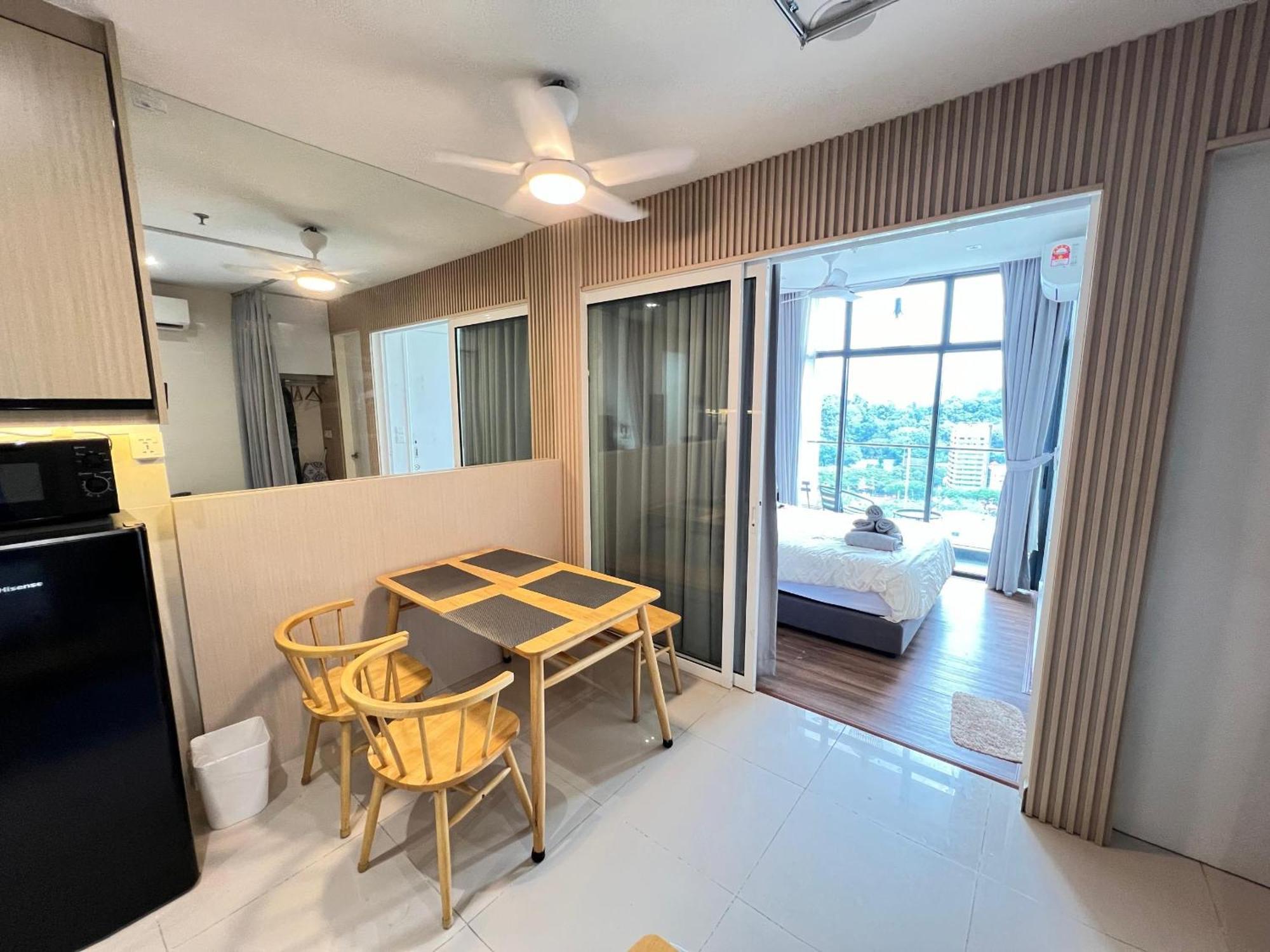 The Shore Executive Suites By Ys Luxury Kota Kinabalu Esterno foto